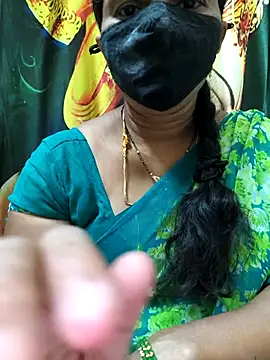 Snapshot of hot-telugu-queen chatting on November 2025 05:49:01 AM hot-telugu-queen online show from November 2025 05:49:01 AM