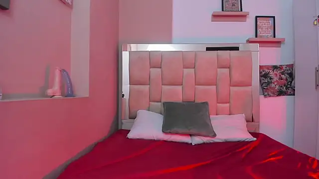 Eviiece online show from November 2025 03:16:02 AM