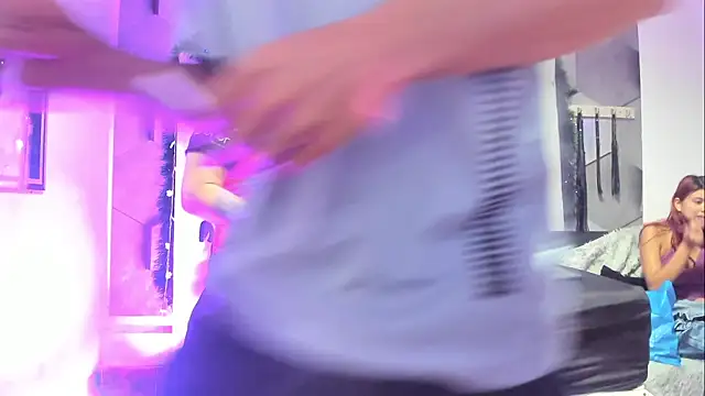 NicollAndJulian online show from December 2025 12:32:02 PM