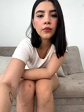 Julietalcl online show from October 2025 09:03:01 PM