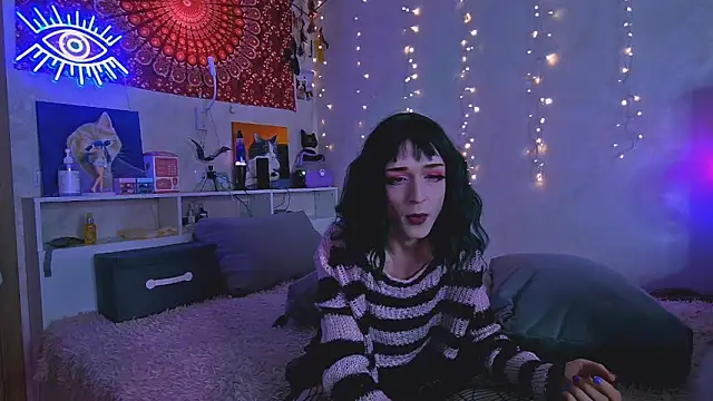 whoalexxa online show from November 2025 09:15:01 PM