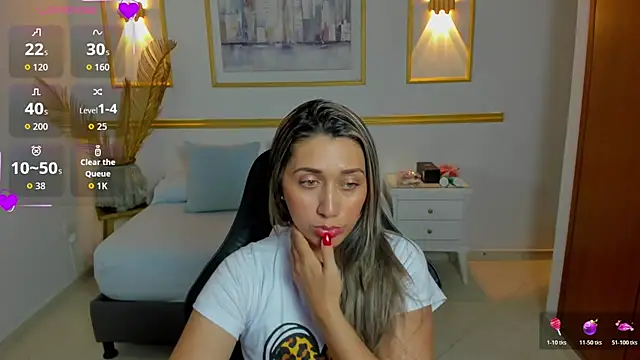 karlyy  online show from November 2025 07:24:01 PM