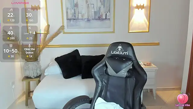 karlyy  online show from November 2025 07:16:02 PM