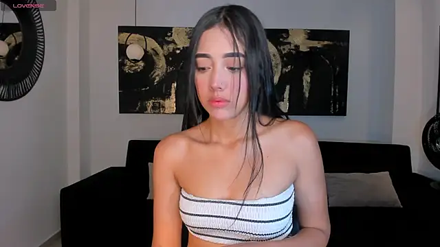 ScarlettBlaze  online show from December 2025 12:03:02 PM