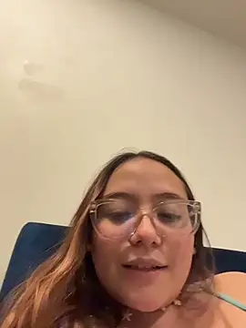 Red Lola  online show from December 2025 12:59:02 AM