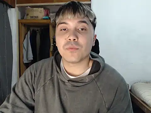 Snapshot of CuteAlexBoy chatting on April 2026 09:04:02 PM CuteAlexBoy online show from April 2026 09:04:02 PM