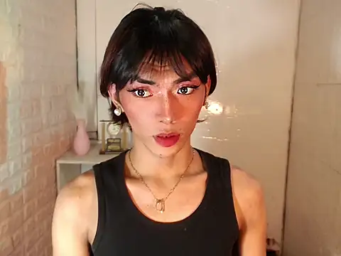 HaileyPresly online show from April 2026 07:03:02 PM