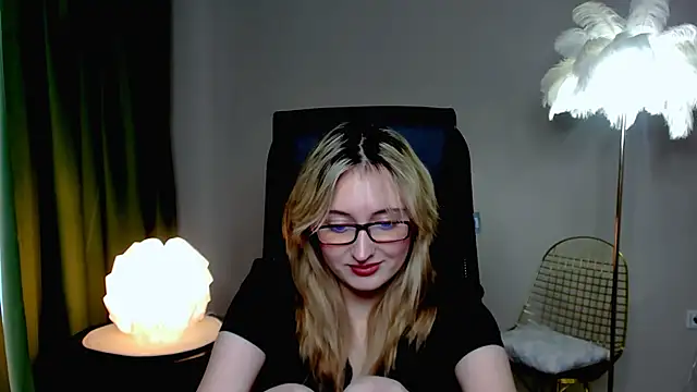 ScarlettScril online show from October 2025 09:21:02 AM