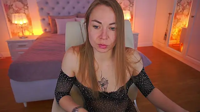 VixenMuse online show from April 2026 08:31:02 PM