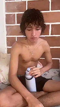 Snapshot of JoelnClouds chatting on April 2026 04:14:01 PM JoelnClouds online show from April 2026 04:14:01 PM