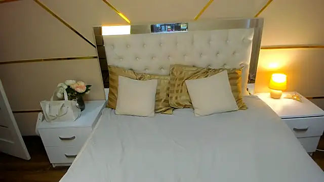 Snapshot of Wild_Angel999 chatting on November 2025 07:29:01 AM Wild Angel999 online show from November 2025 07:29:01 AM