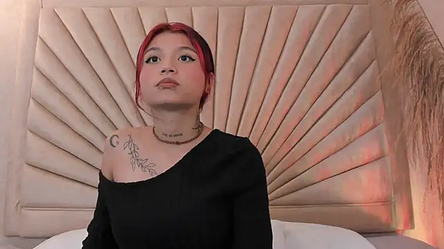 Emma duff online show from October 2025 12:17:02 PM