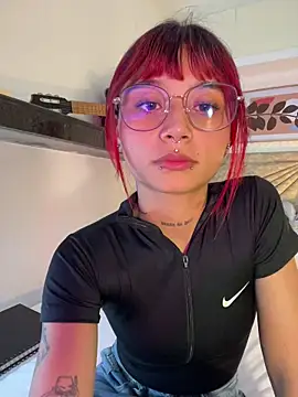 Emma duff online show from April 2026 07:41:01 PM