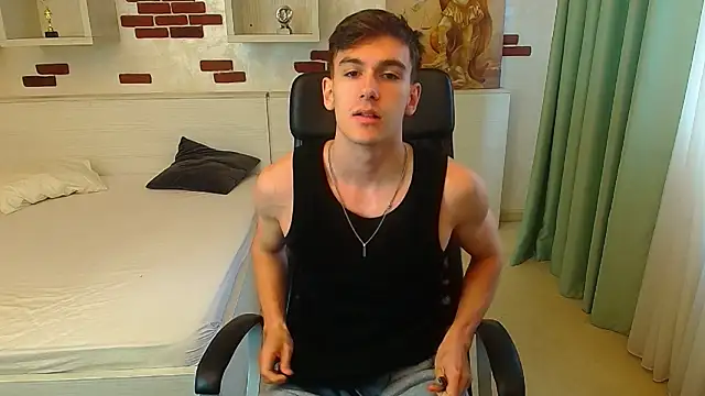 Snapshot of BradyFlint chatting on November 2025 11:21:01 AM BradyFlint online show from November 2025 11:21:01 AM