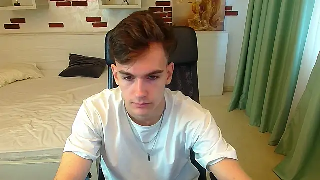 Snapshot of BradyFlint chatting on November 2025 10:13:02 AM BradyFlint online show from November 2025 10:13:02 AM