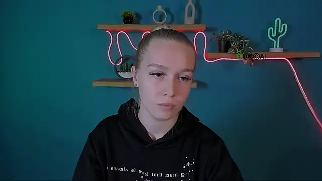 Snapshot of megan_cold chatting on October 2025 09:28:01 AM megan cold online show from October 2025 09:28:01 AM