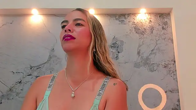 Karina chastillo online show from April 2026 11:20:01 AM