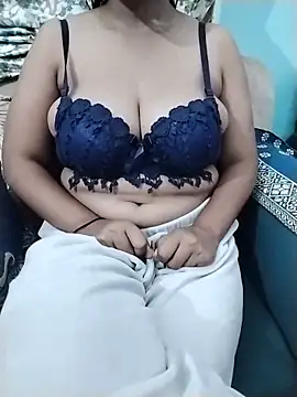 Snapshot of Lust_QueenDeepti chatting on May 2026 07:43:02 PM Lust QueenDeepti online show from May 2026 07:43:02 PM