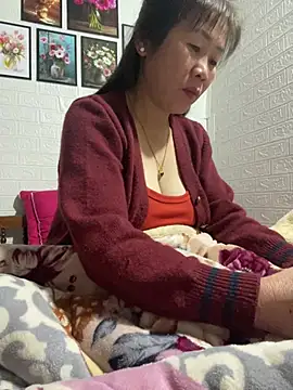 tabby-cat11 online show from February 2026 10:04:01 PM