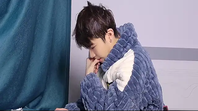 Stuffy-111 online show from November 2025 11:21:02 AM