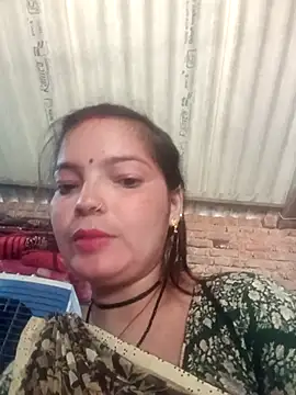 Snapshot of M-MAYA chatting on November 2025 08:22:02 AM M-MAYA online show from November 2025 08:22:02 AM