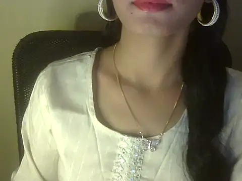 Snapshot of Shezi_N chatting on January 2026 09:25:02 AM Shezi N online show from January 2026 09:25:02 AM