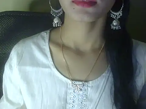 Snapshot of Shezi_N chatting on February 2026 01:49:02 PM Shezi N online show from February 2026 01:49:02 PM