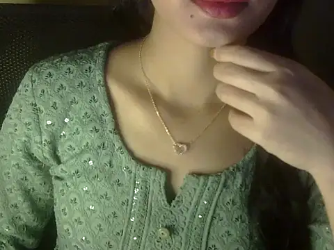 Snapshot of Shezi_N chatting on February 2026 03:08:02 PM Shezi N online show from February 2026 03:08:02 PM