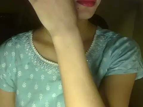 Snapshot of Shezi_N chatting on March 2026 01:51:03 PM Shezi N online show from March 2026 01:51:03 PM