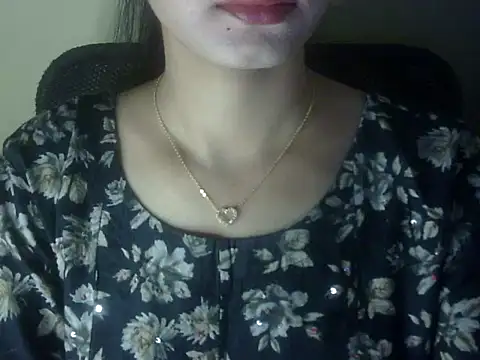 Snapshot of Shezi_N chatting on March 2026 01:40:02 PM Shezi N online show from March 2026 01:40:02 PM