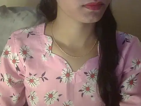 Snapshot of Shezi_N chatting on April 2026 09:31:01 AM Shezi N online show from April 2026 09:31:01 AM