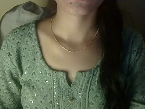 Snapshot of Shezi_N chatting on April 2026 01:40:01 PM Shezi N online show from April 2026 01:40:01 PM