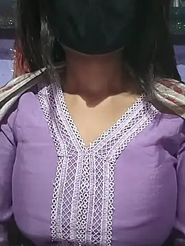 Snapshot of sardarni_001 chatting on October 2025 05:46:02 PM sardarni 001 online show from October 2025 05:46:02 PM