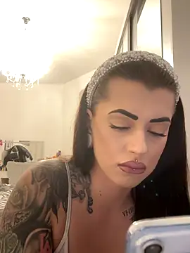 Barbie 1312 online show from November 2025 03:23:02 PM