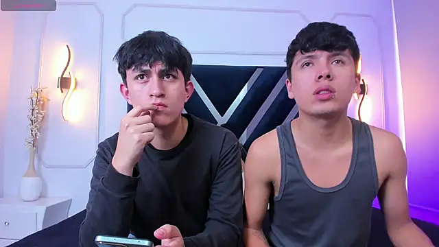 hoot booys  online show from March 2026 08:20:01 PM