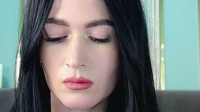 Snapshot of JaneWalch chatting on April 2026 10:13:02 AM JaneWalch online show from April 2026 10:13:02 AM