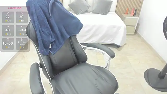 Snapshot of Aziz_daud chatting on March 2026 07:07:01 PM Aziz daud online show from March 2026 07:07:01 PM