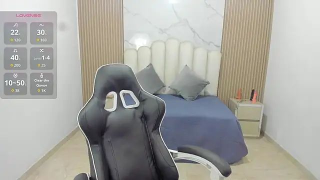 Snapshot of Aziz_daud chatting on March 2026 07:06:02 PM Aziz daud online show from March 2026 07:06:02 PM