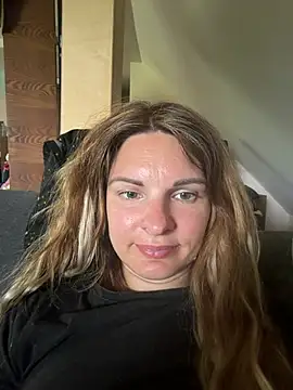Snapshot of kinkysarahx chatting on June 2026 10:18:01 AM kinkysarahx online show from June 2026 10:18:01 AM