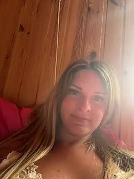 Snapshot of kinkysarahx chatting on July 2026 08:40:01 AM kinkysarahx online show from July 2026 08:40:01 AM