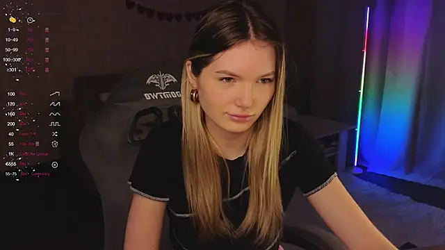 EvelynSin online show from December 2025 08:56:02 AM