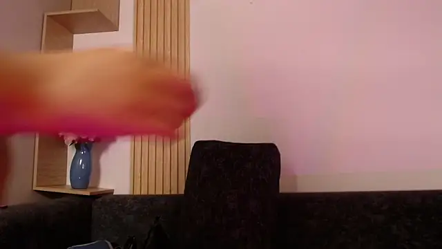 miel alisha online show from April 2026 01:30:01 PM