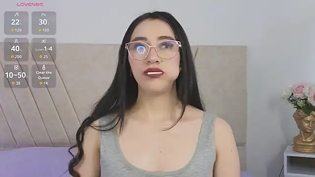 GabbieHill online show from November 2025 08:09:01 PM