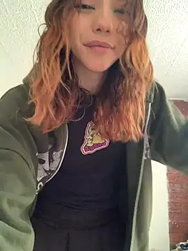 Snapshot of MiaaCute- chatting on March 2026 08:45:01 PM MiaaCute- online show from March 2026 08:45:01 PM