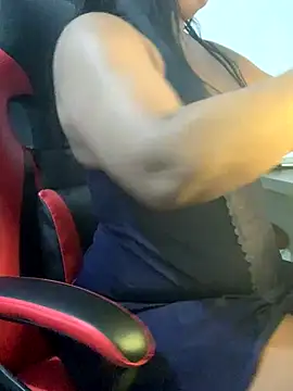 NatashaAzura online show from October 2025 08:43:02 PM