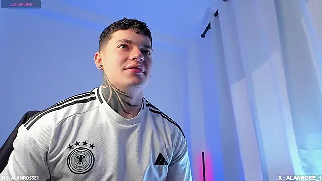 AlanRose01 online show from December 2025 01:51:01 PM