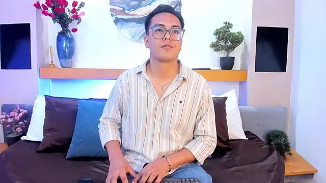 JohnBelRose online show from December 2025 07:41:02 PM