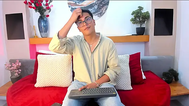 JohnBelRose online show from December 2025 03:26:02 AM