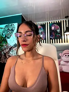 elegant  rouse online show from December 2025 07:09:01 PM