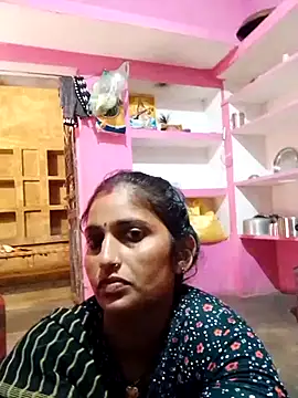 Snapshot of Pooja_shre chatting on November 2025 02:54:01 AM Pooja shre online show from November 2025 02:54:01 AM